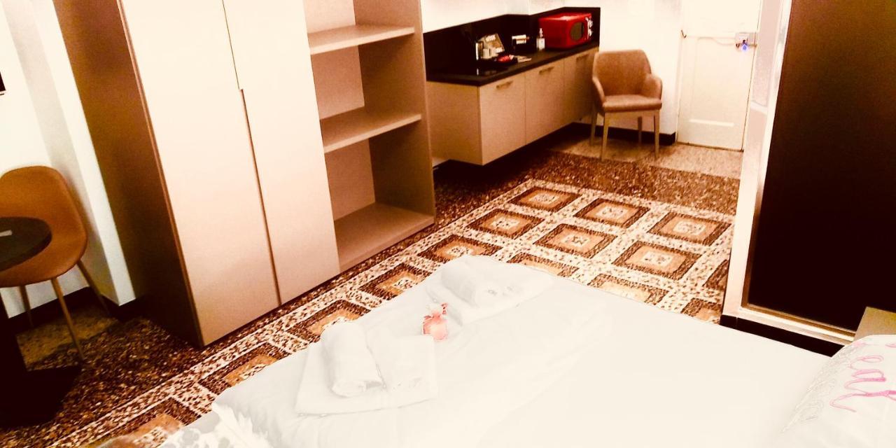 ジェノヴァPalazzo San Giorgioアパートメント エクステリア 写真